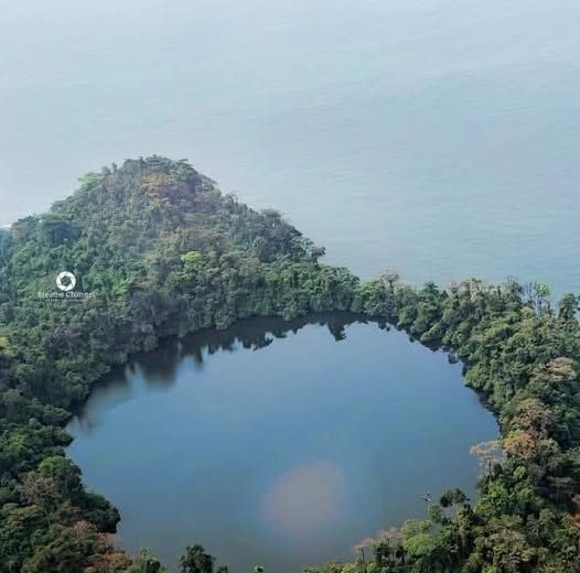 LAKE IDENAU